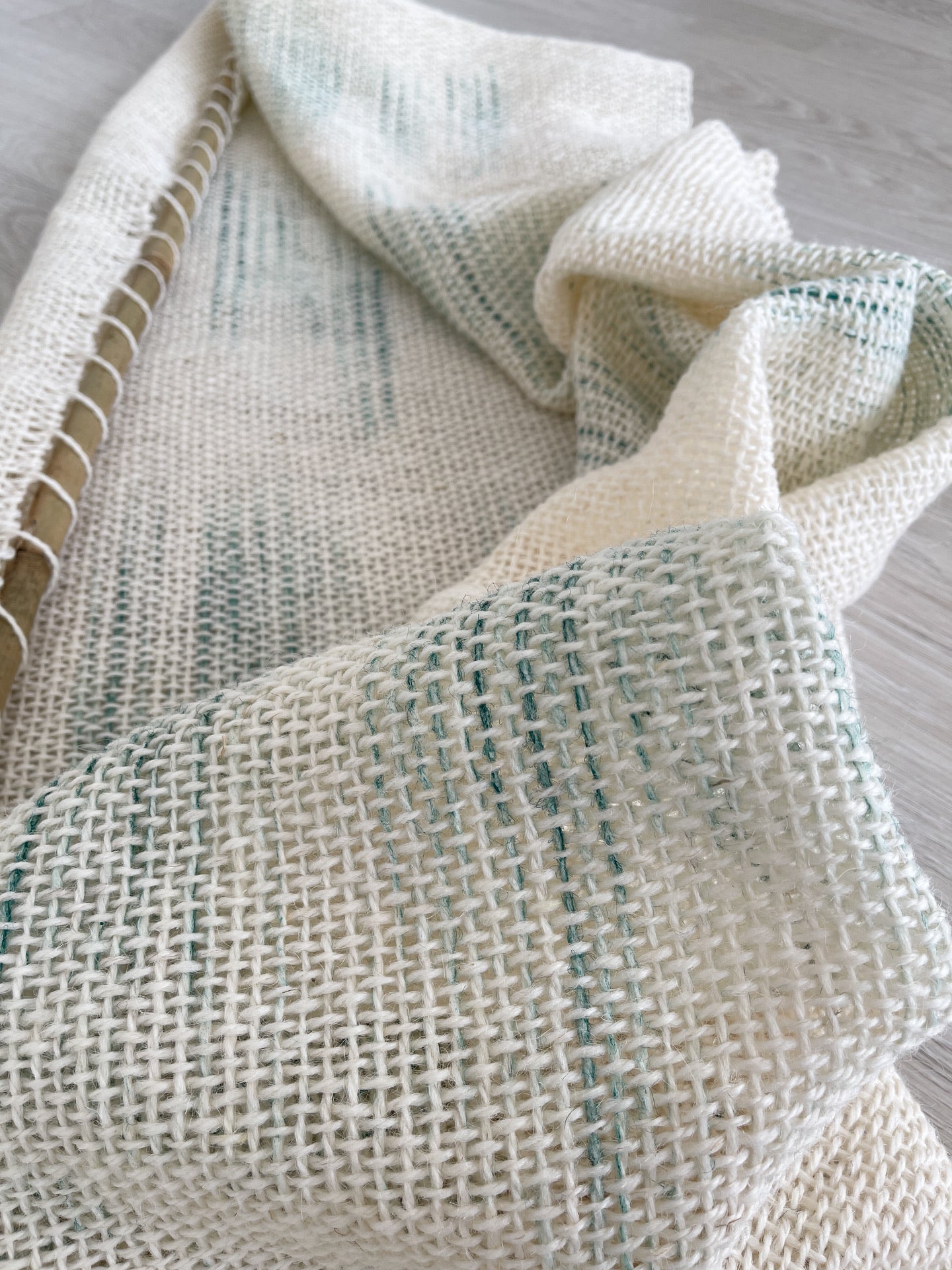 Gobelin barwiony zanurzeniowo - tkana dekoracja ścienna 